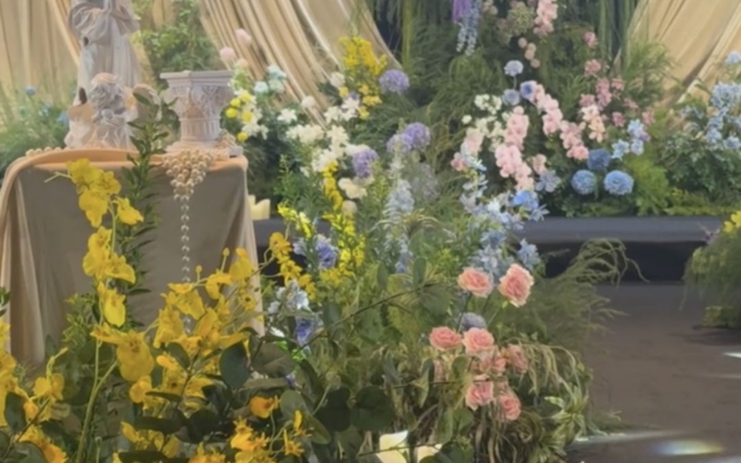 郁郁葱葱的花园式婚礼