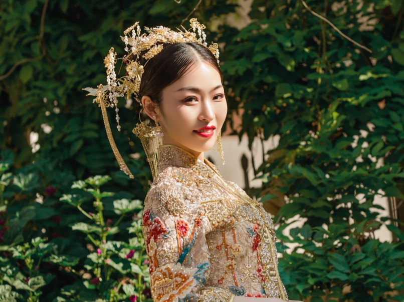 全程跟妆送妈妈伴娘妆面加造型