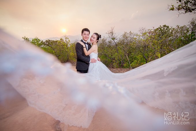 一米四的婚纱_婚纱图片唯美