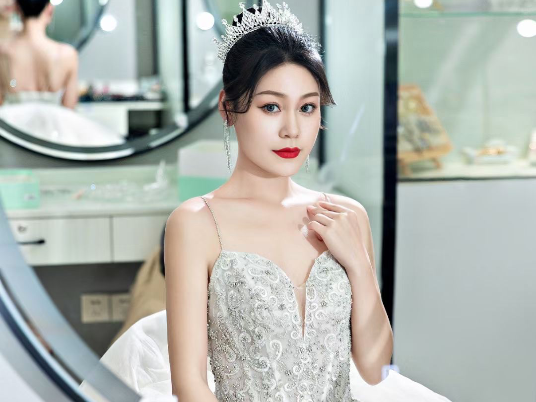 私人订制高级感新娘妆面造型