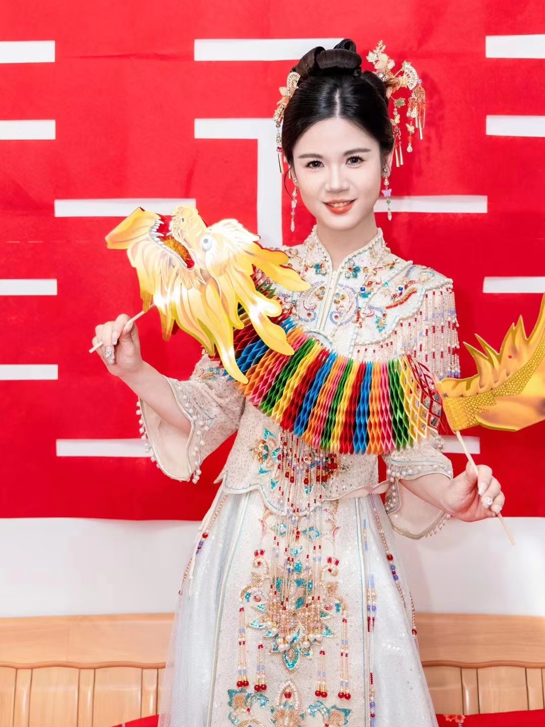 资深化妆师|市内3服3造+送妈妈妆