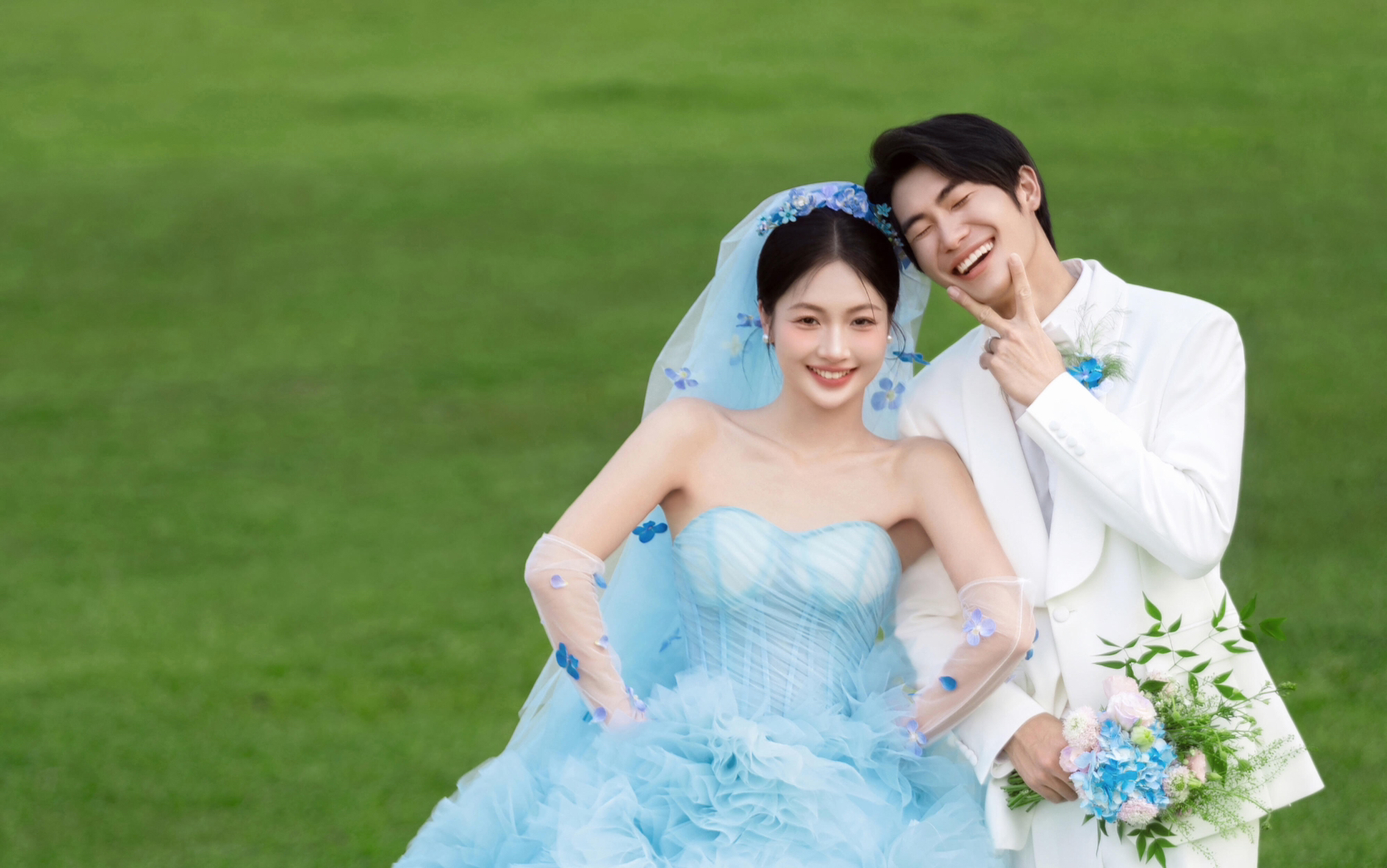 是心动呀 夏日花神婚纱照！氧气感拉满