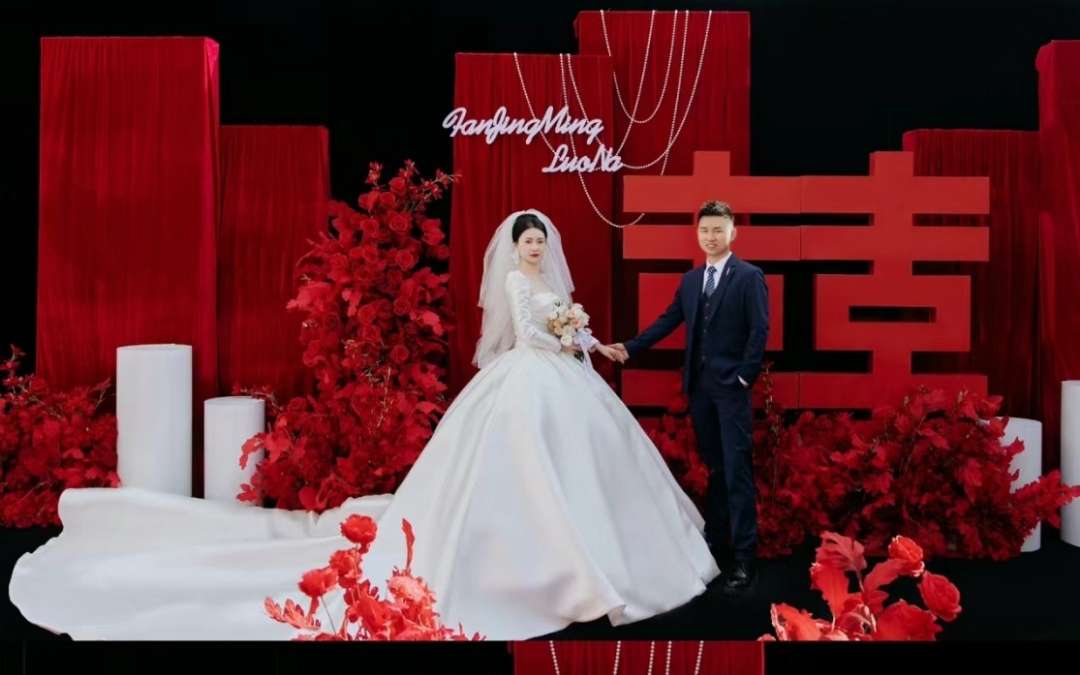 （倾城之恋婚庆）酒红色户外婚礼