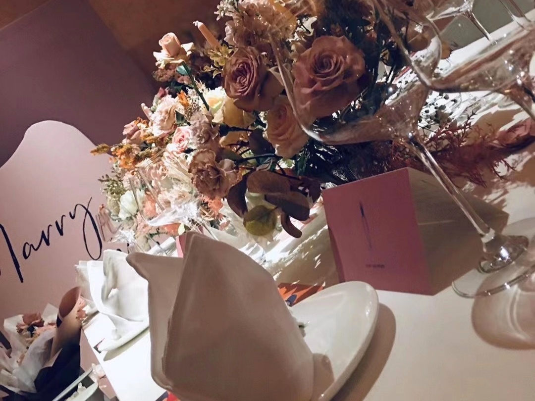 品质西餐厅全鲜花剧情求婚