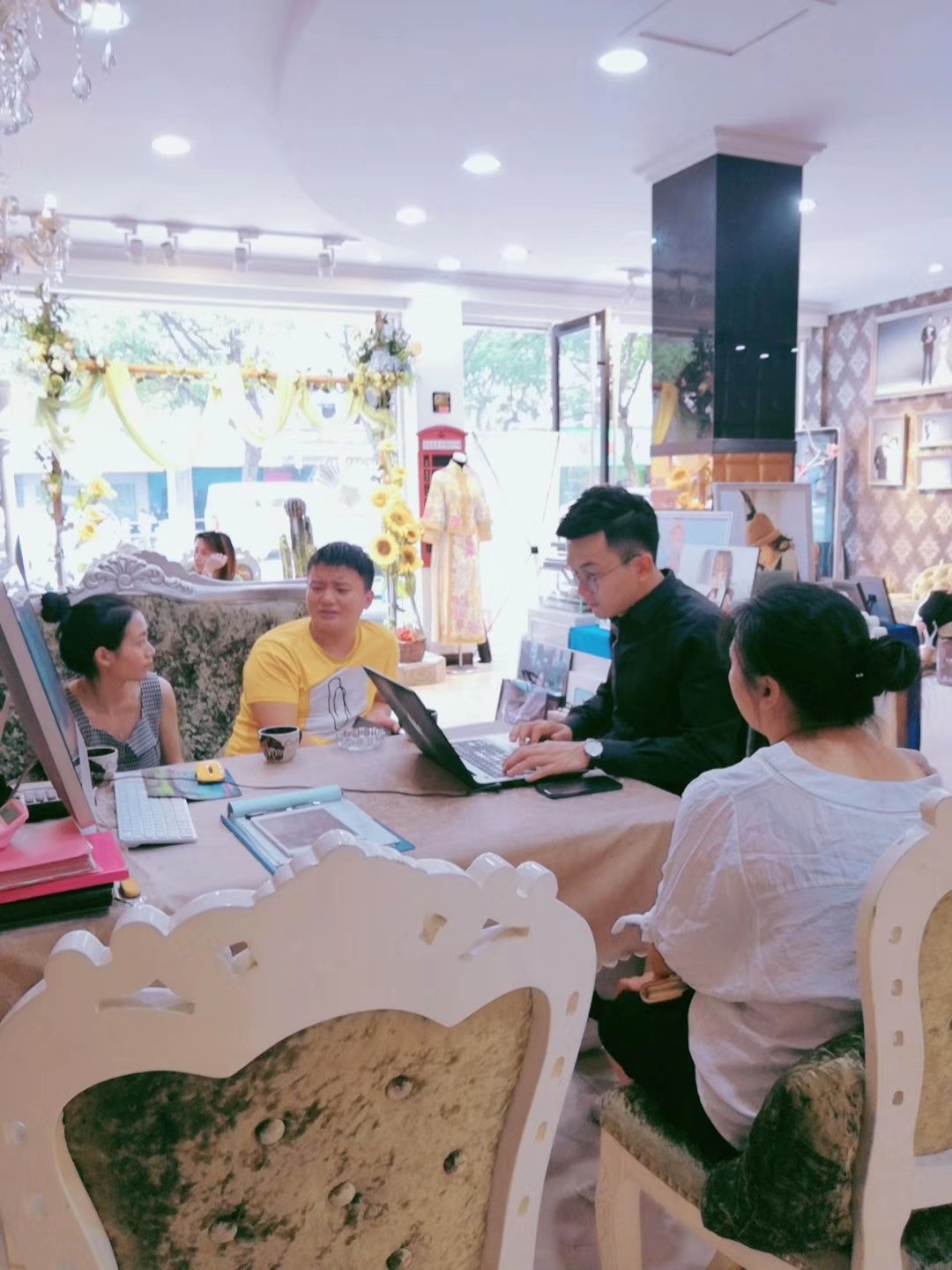 拉斐尔婚礼工作室