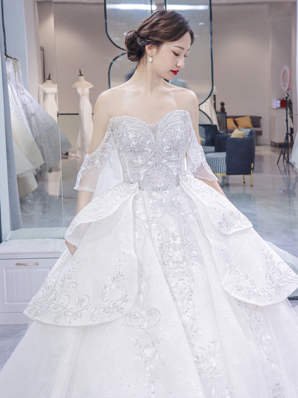 限时特惠套餐定制新郎西服免费租婚纱，秀禾礼服