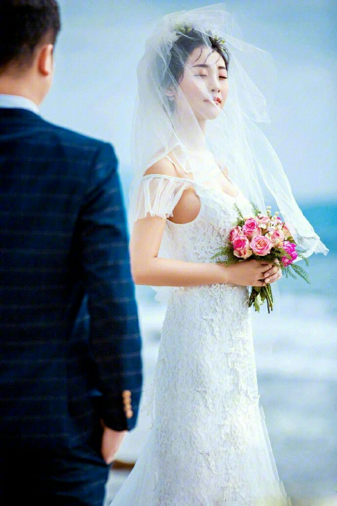 拾年婚纱摄影_婚纱摄影