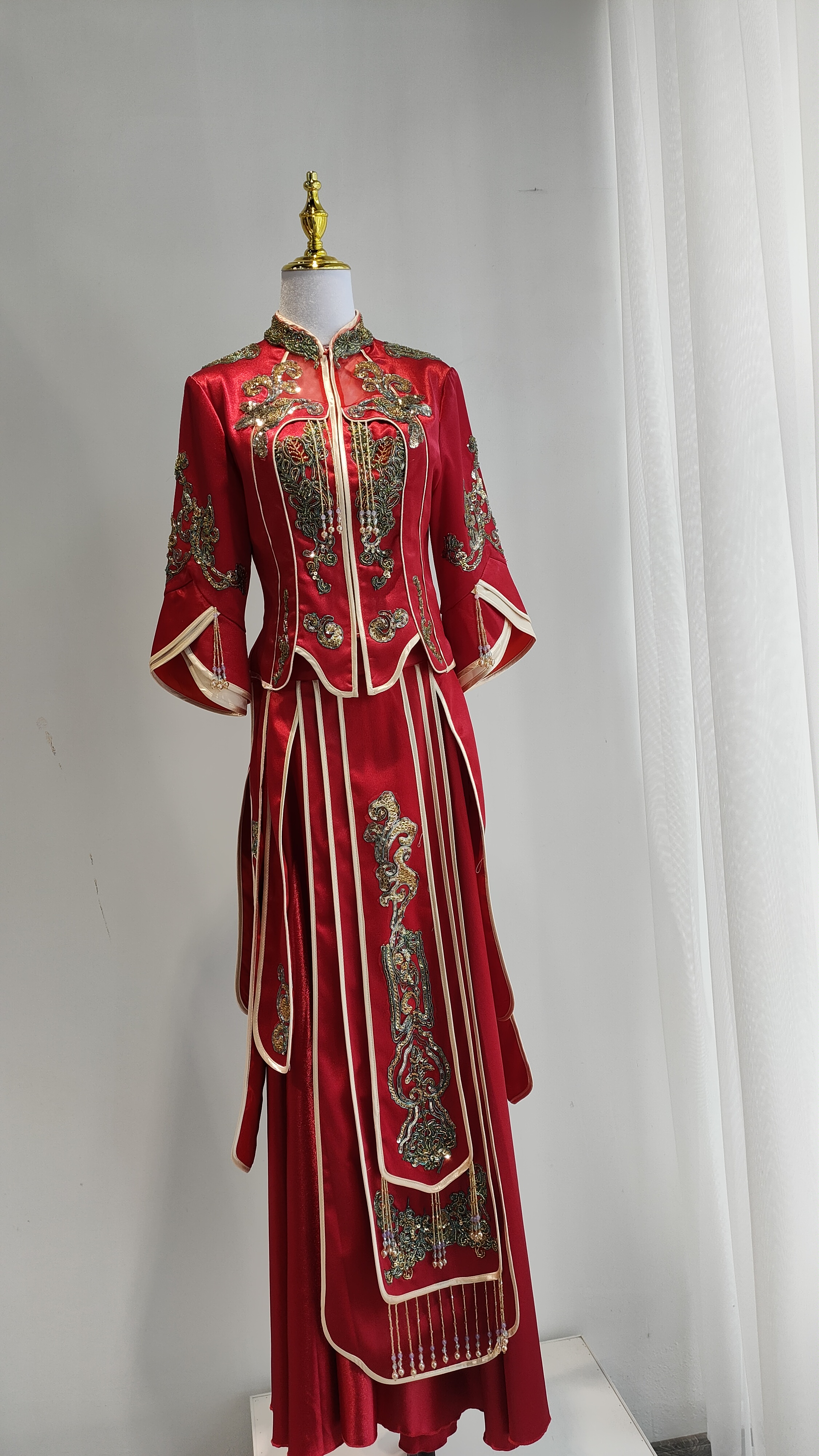1598内服装任选，服装丰富，品质佳