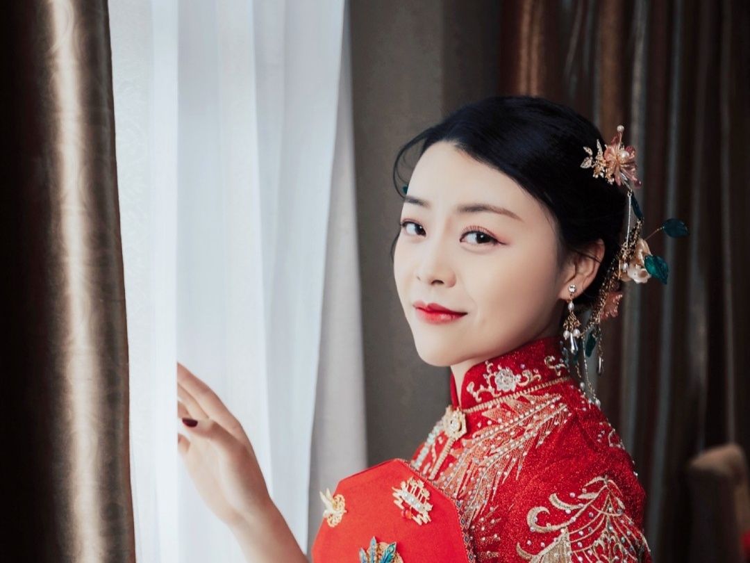 各类新娘跟妆汉婚出阁宴妈妈妆伴娘妆