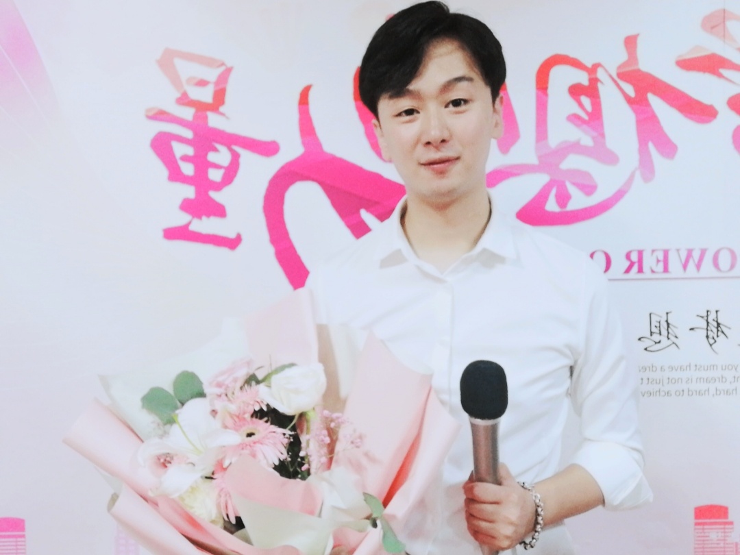 婚礼主持陈圆期待与你合作