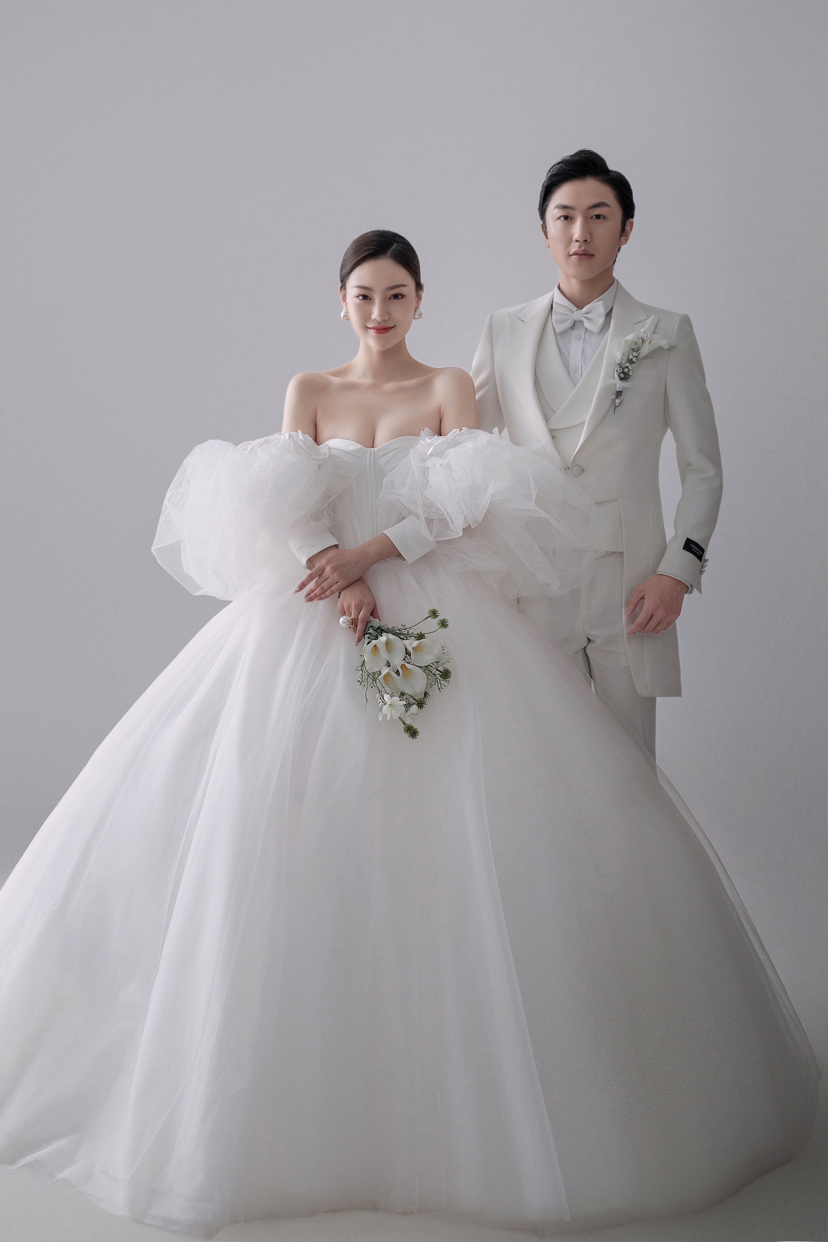 高定内景白纱，简约经典唯美婚纱