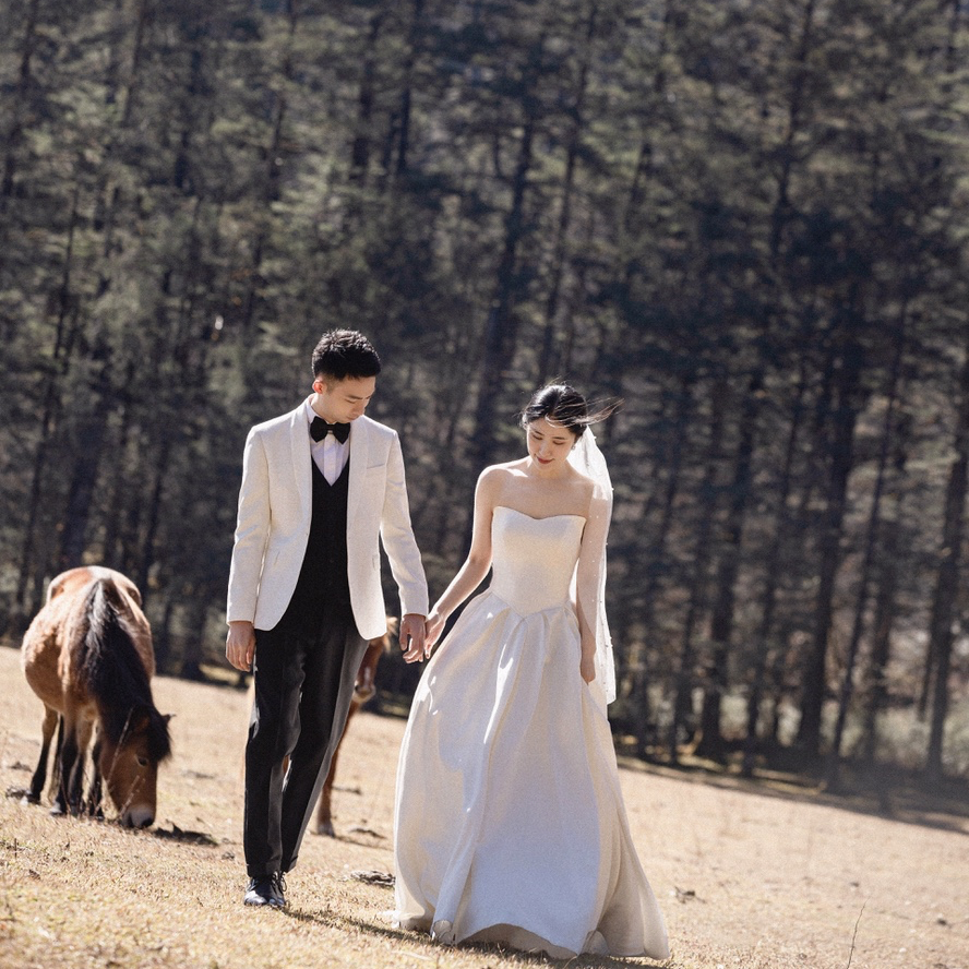丽江高级自然纪实旅拍婚纱照