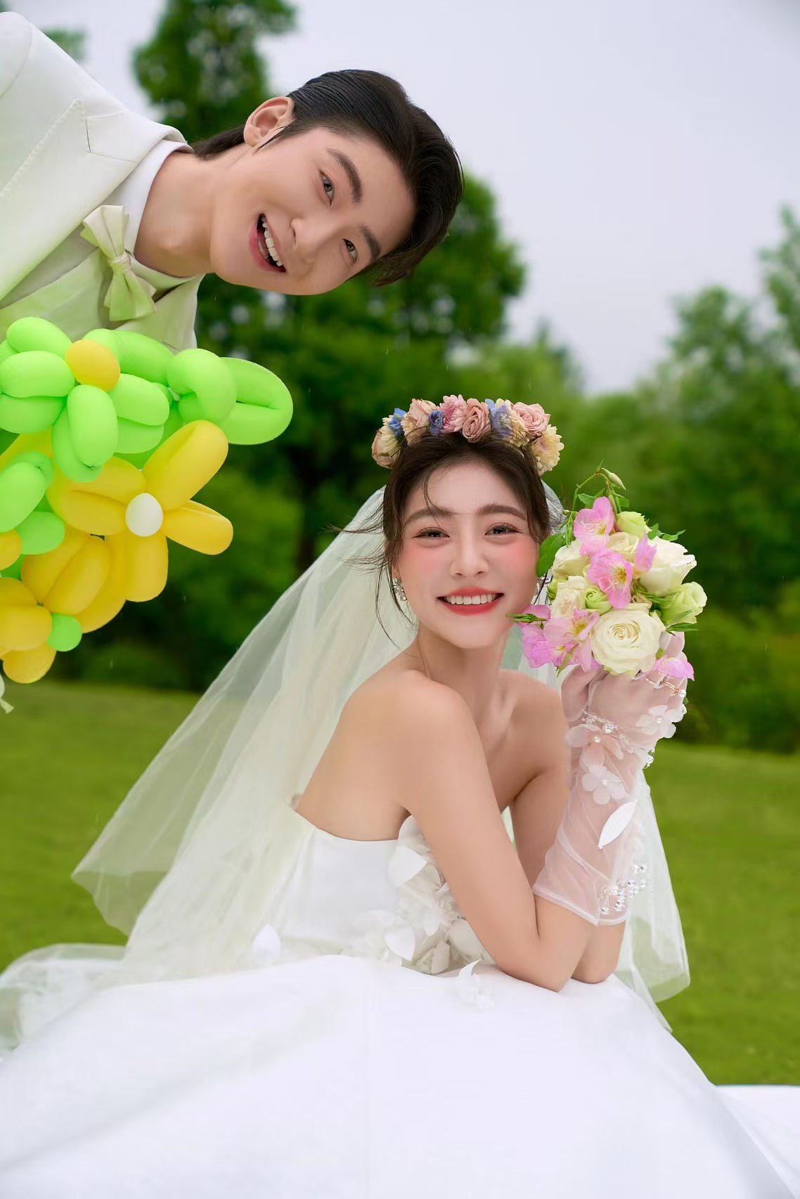 特惠婚纱照套餐3999元