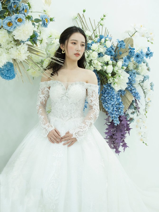米苏经典：婚纱礼服3套+伴郎伴娘服