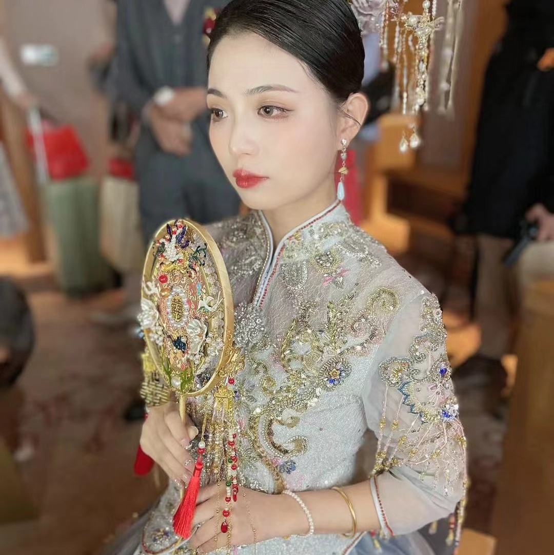燕子美妝