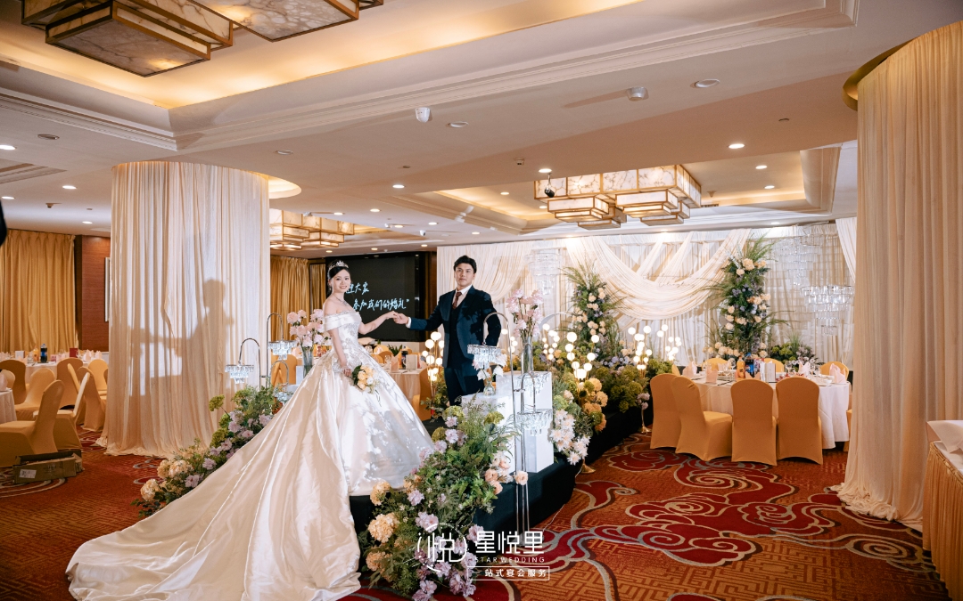 深航国际酒店韩式婚礼布置现场