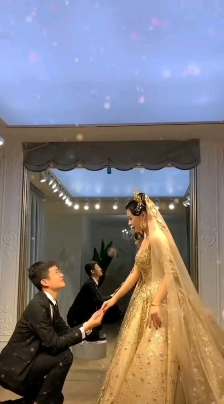 首席化妆师    婚礼跟妆