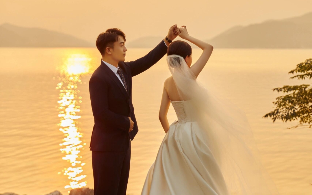 三亚夕阳海景婚纱照