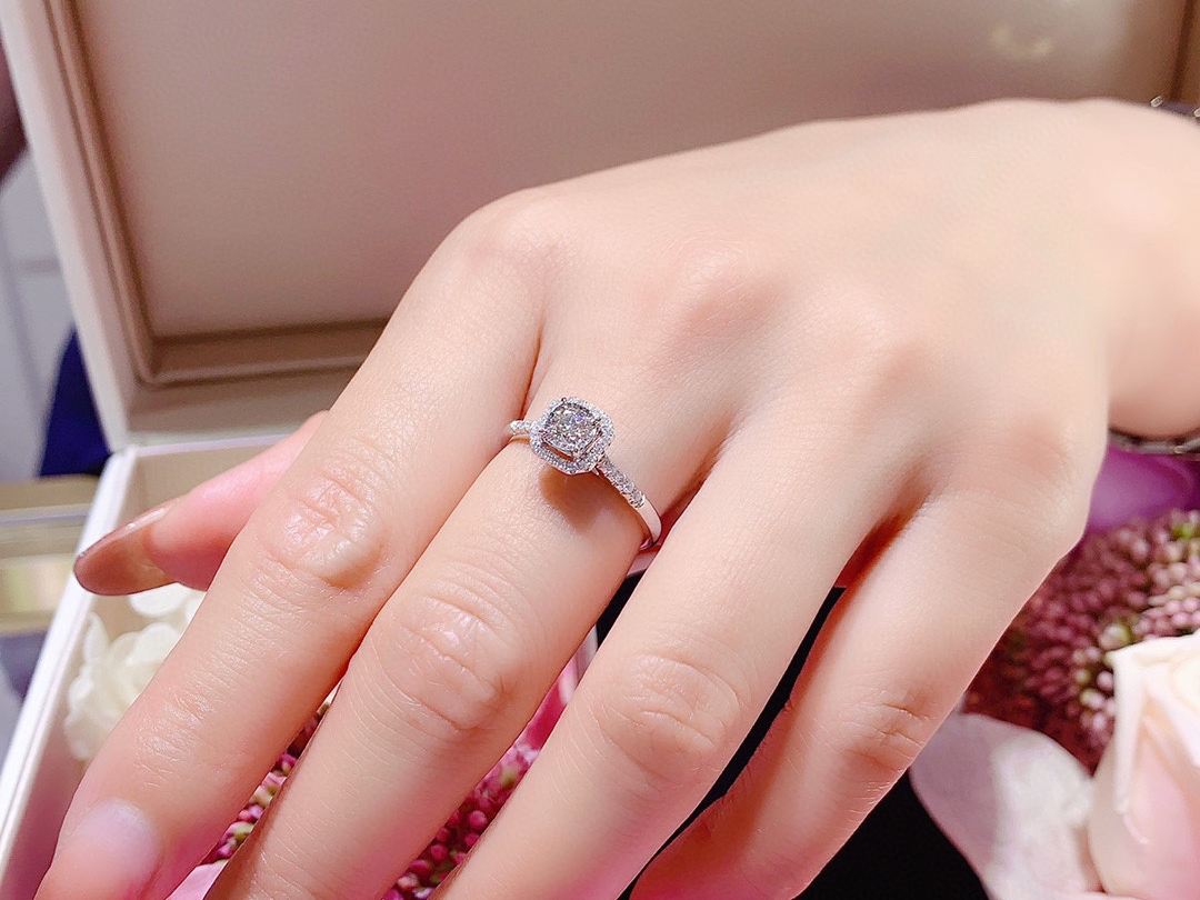 心动定制20分钻石50分钻戒效果芳华女戒