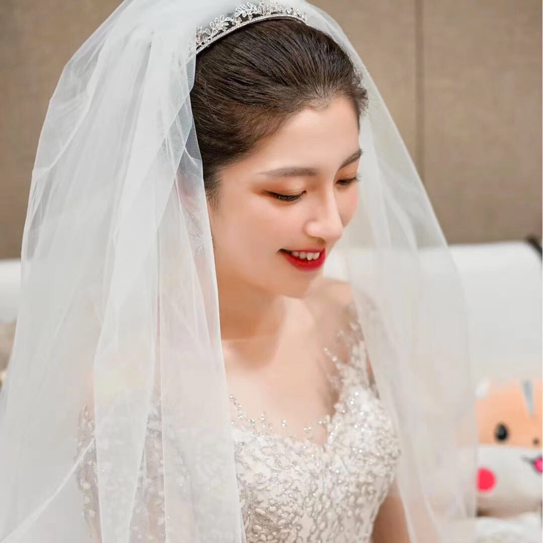 女王婚纱嫁衣馆美丽的新娘