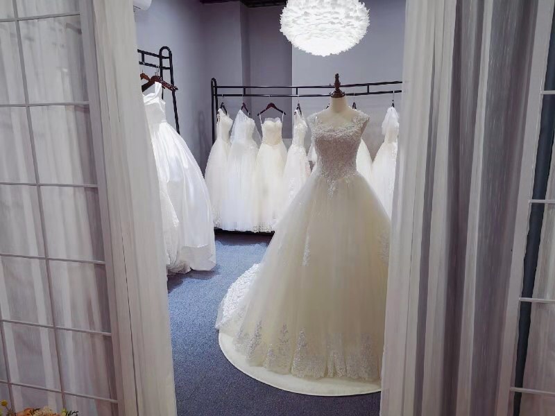 BELLA婚纱造型