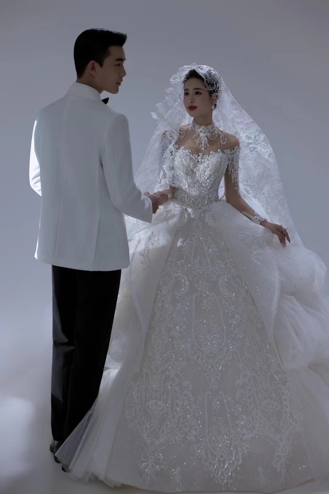 高性價(jià)比婚紗照 四服+四造+10個(gè)放大 咨詢有禮