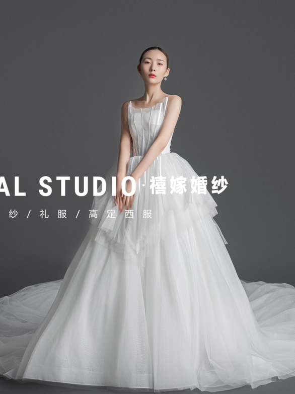 899超值婚纱套餐 婚纱跟妆分订