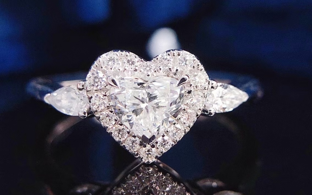 GIA（双）50分心形18k金钻戒