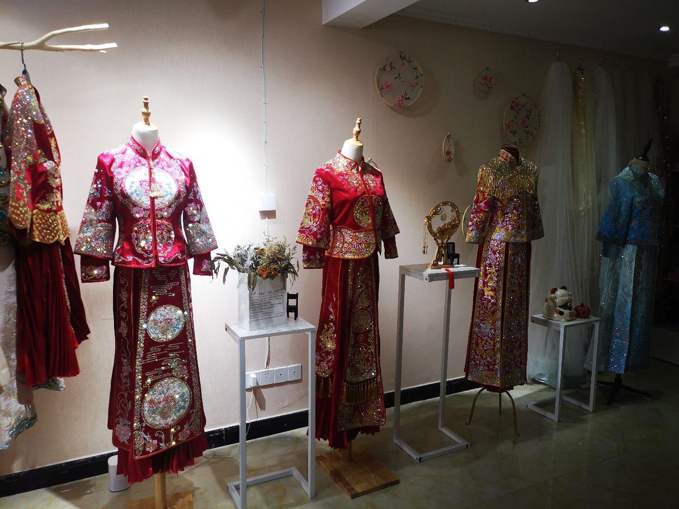 温妮高端婚纱礼服馆