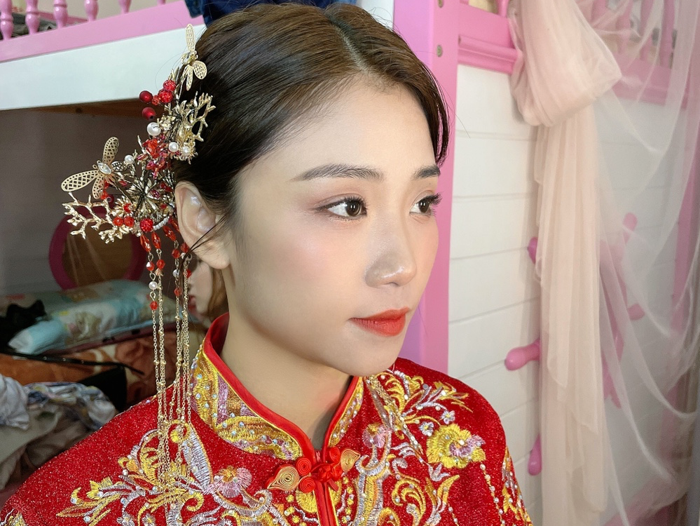 三亚首席化妆师婚礼半天跟妆2妆造唯美中式