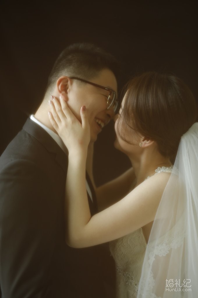 【攻略】8K搞定高级胶片风婚照，还没精修的原片都可以那么美！