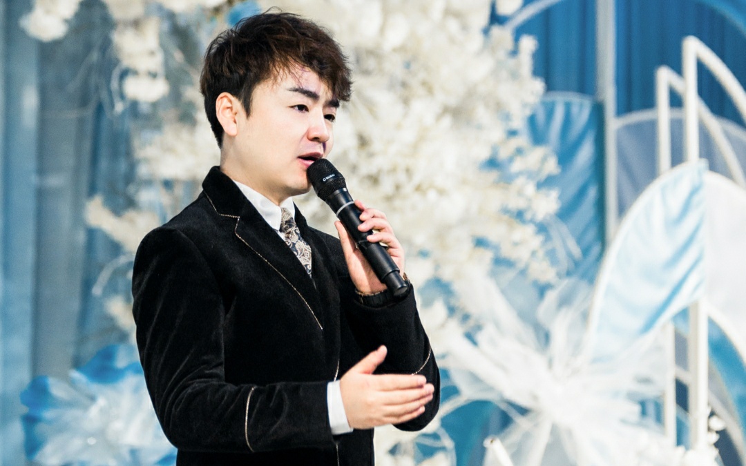 婚礼主持定制台词开场大气温馨浪漫风格