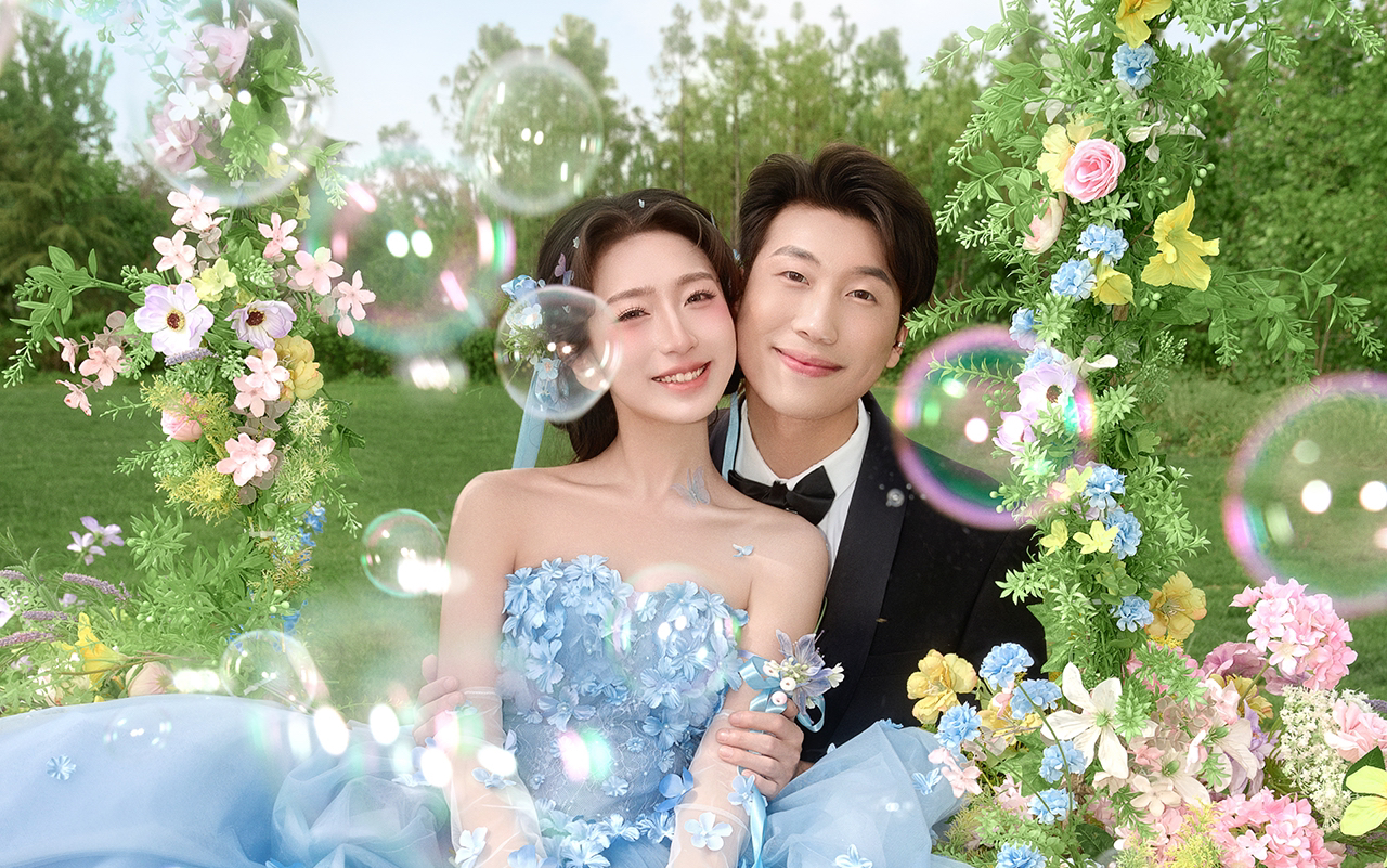 蓝色童话梦幻婚纱照
