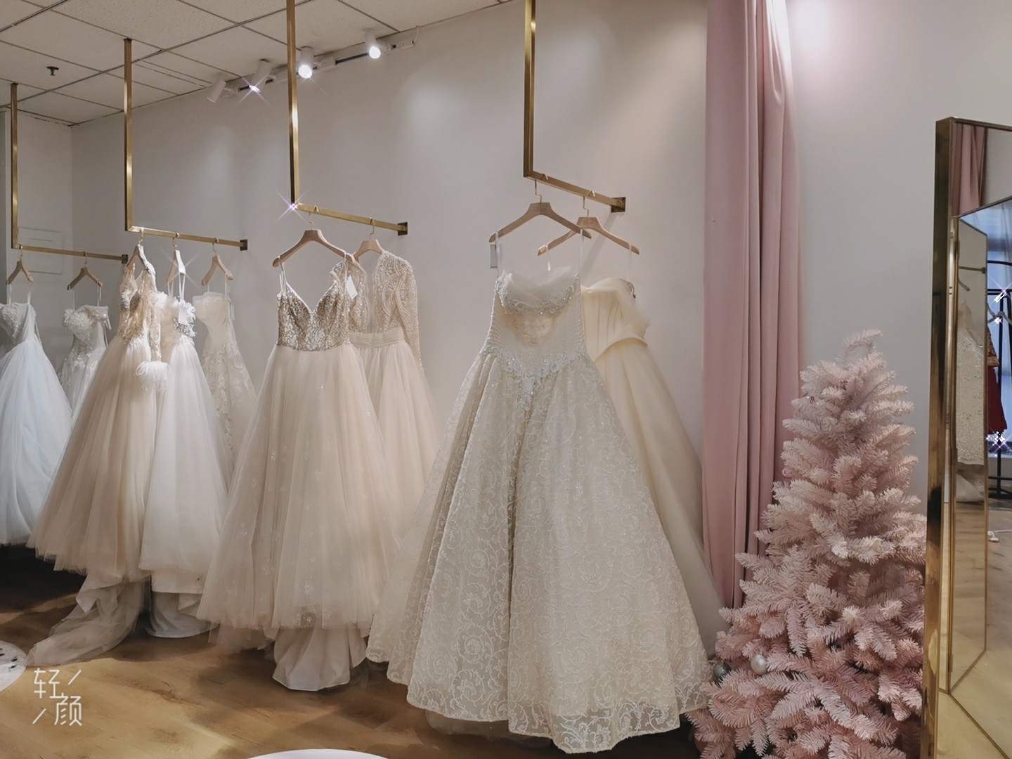 Dear Bridal婚纱小卖部