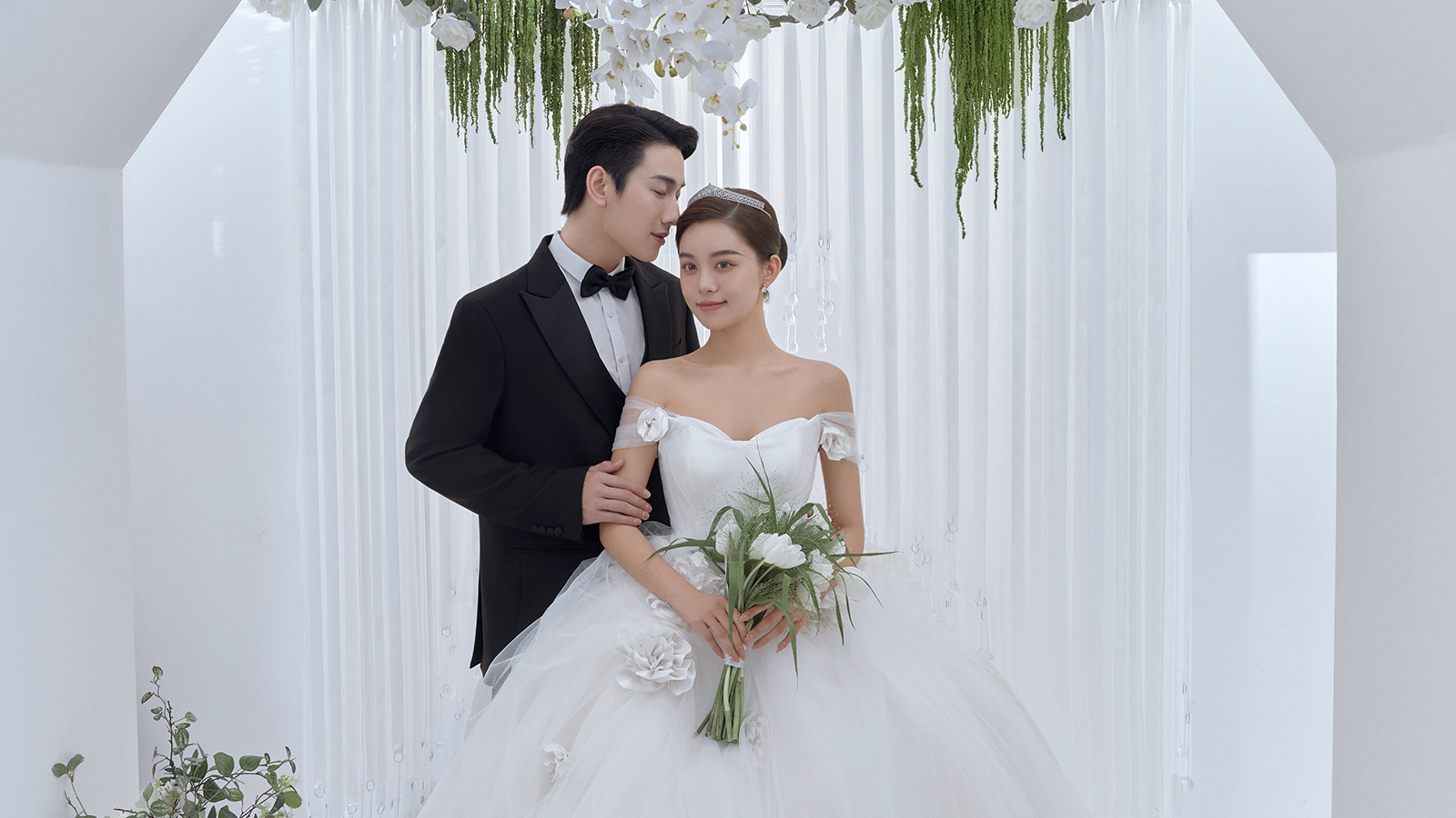【體驗(yàn)拍】唯漫定制-高定室內(nèi)婚紗照