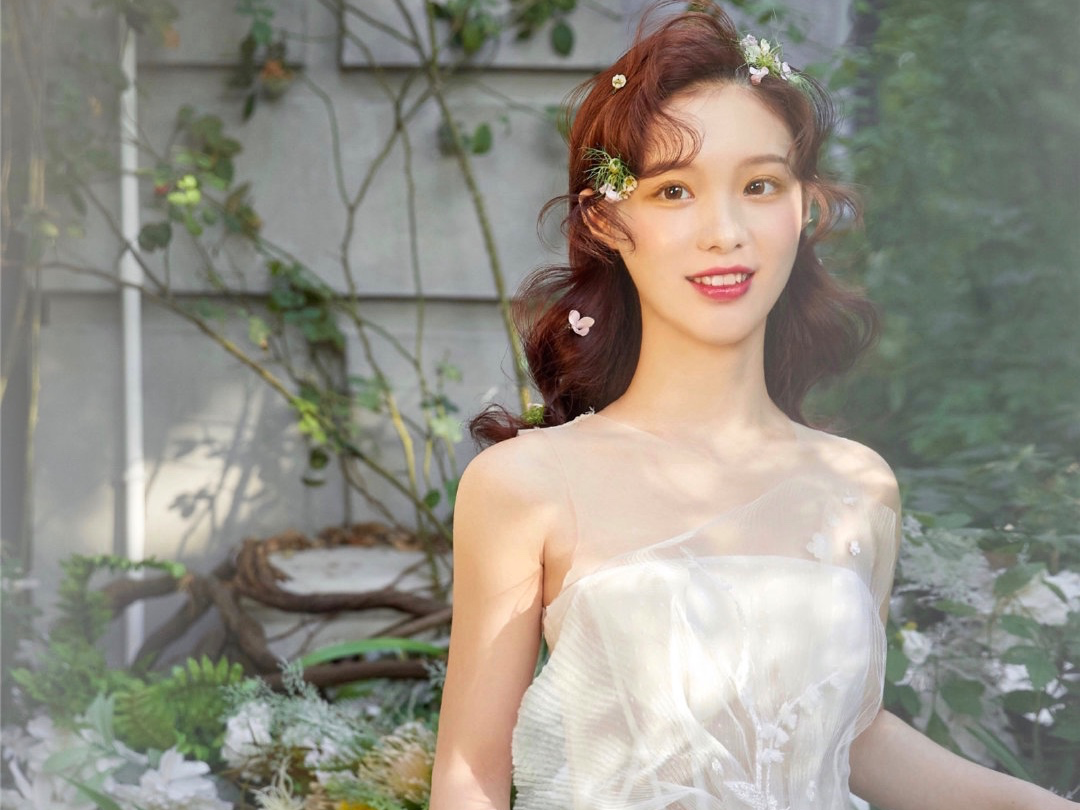 首席級(jí)時(shí)尚新娘?婚禮化妝?跟妝?