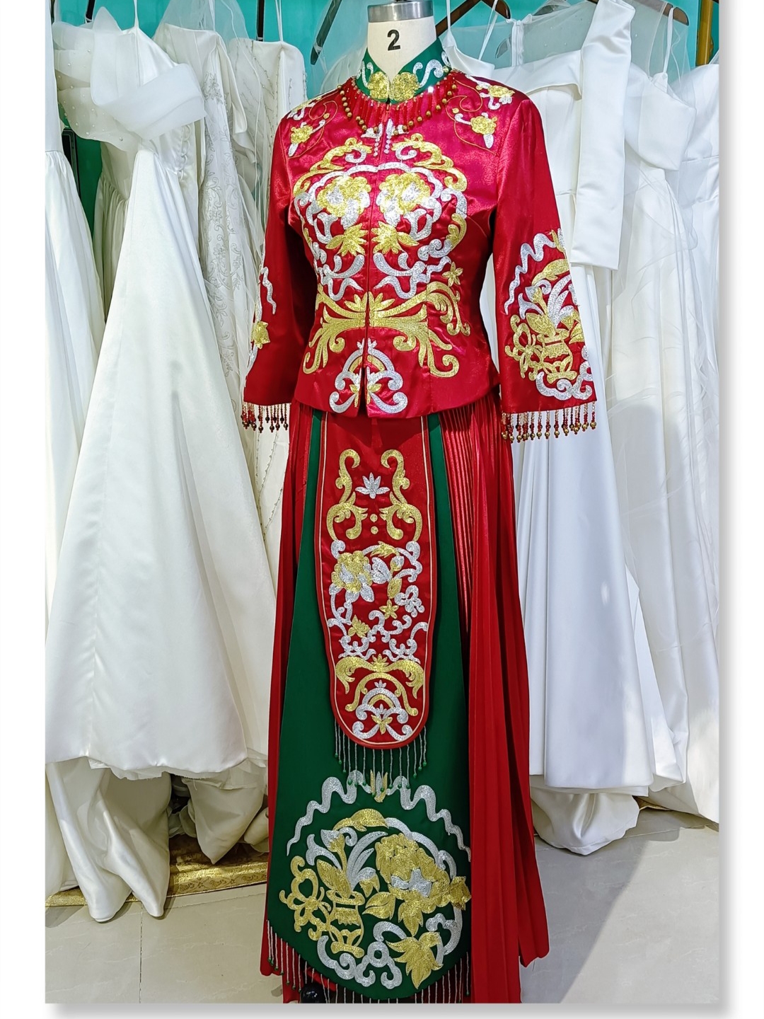 （精品套餐）婚纱+礼服+秀禾3件套租赁