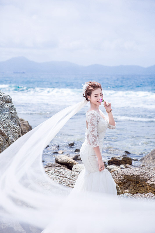海瑟薇婚纱摄影怎么样_安妮·海瑟薇婚纱