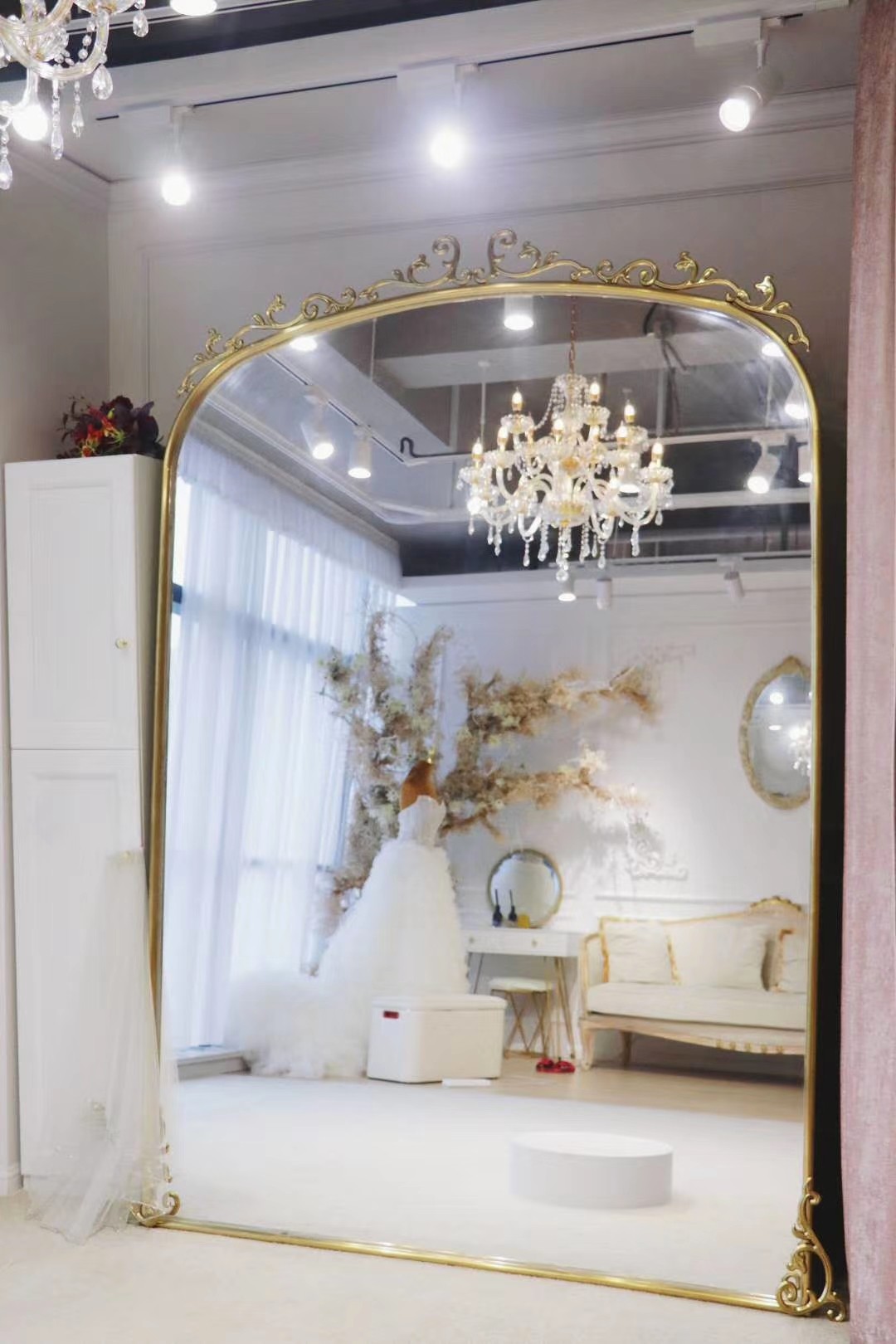 小小工作室跟妆婚纱集合店