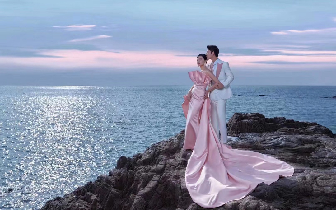 青岛婚纱照的个热门拍摄地#青岛旅拍

在青岛拍