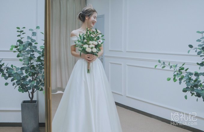 #试纱心得#穿上最美的婚纱，嫁给最好的爱情