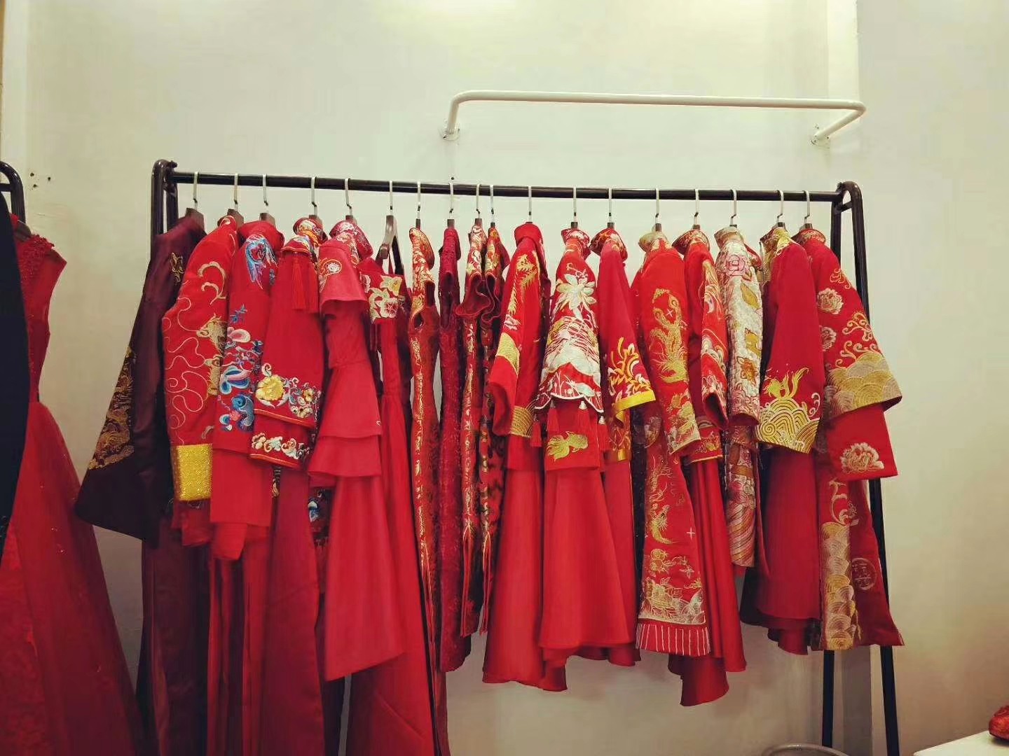 我愿意婚纱礼服馆