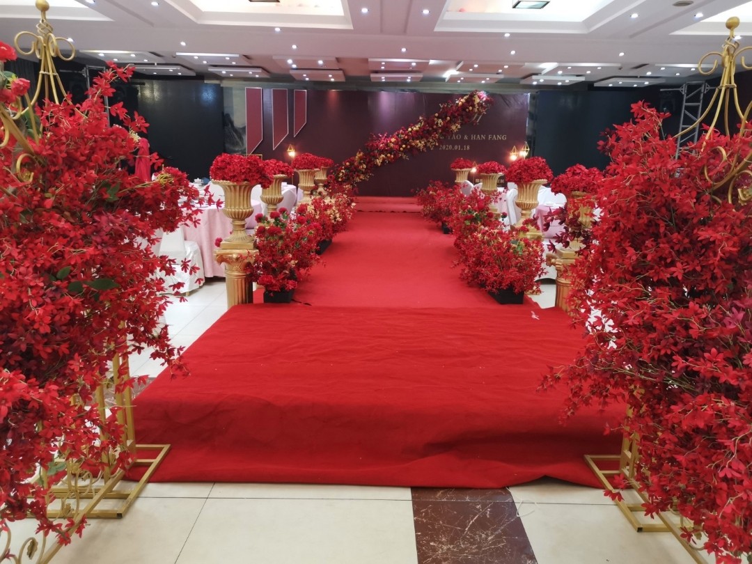 喜慶紅色創(chuàng)意經(jīng)濟(jì)實(shí)惠套系