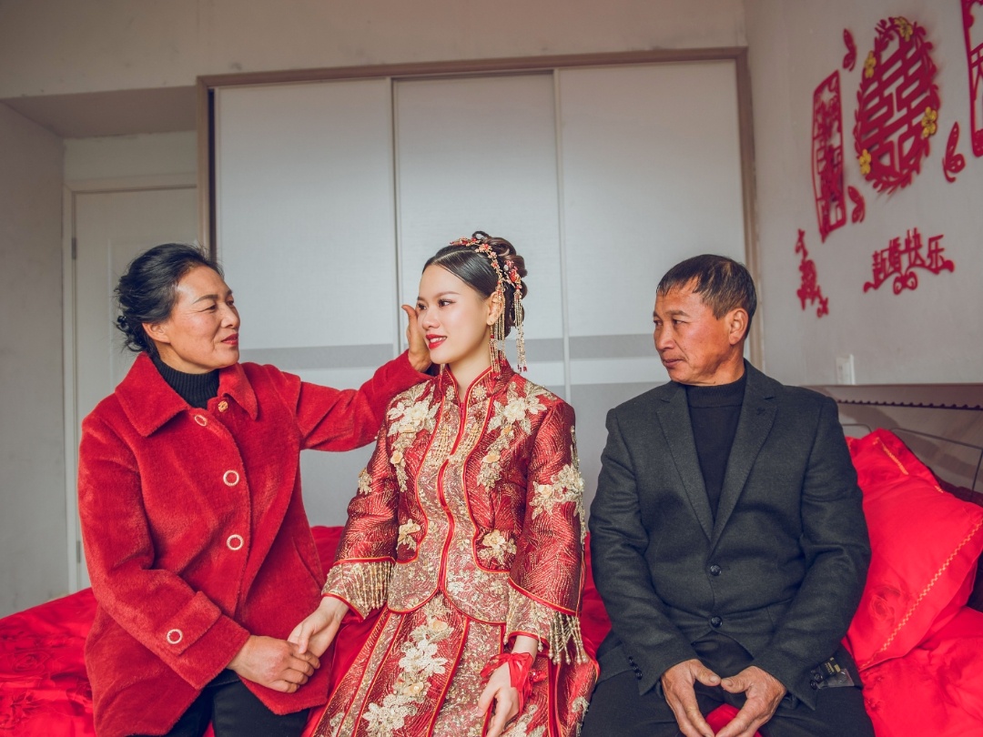 创始人摄影+摄像+当天图片预告+MV 婚礼跟拍双