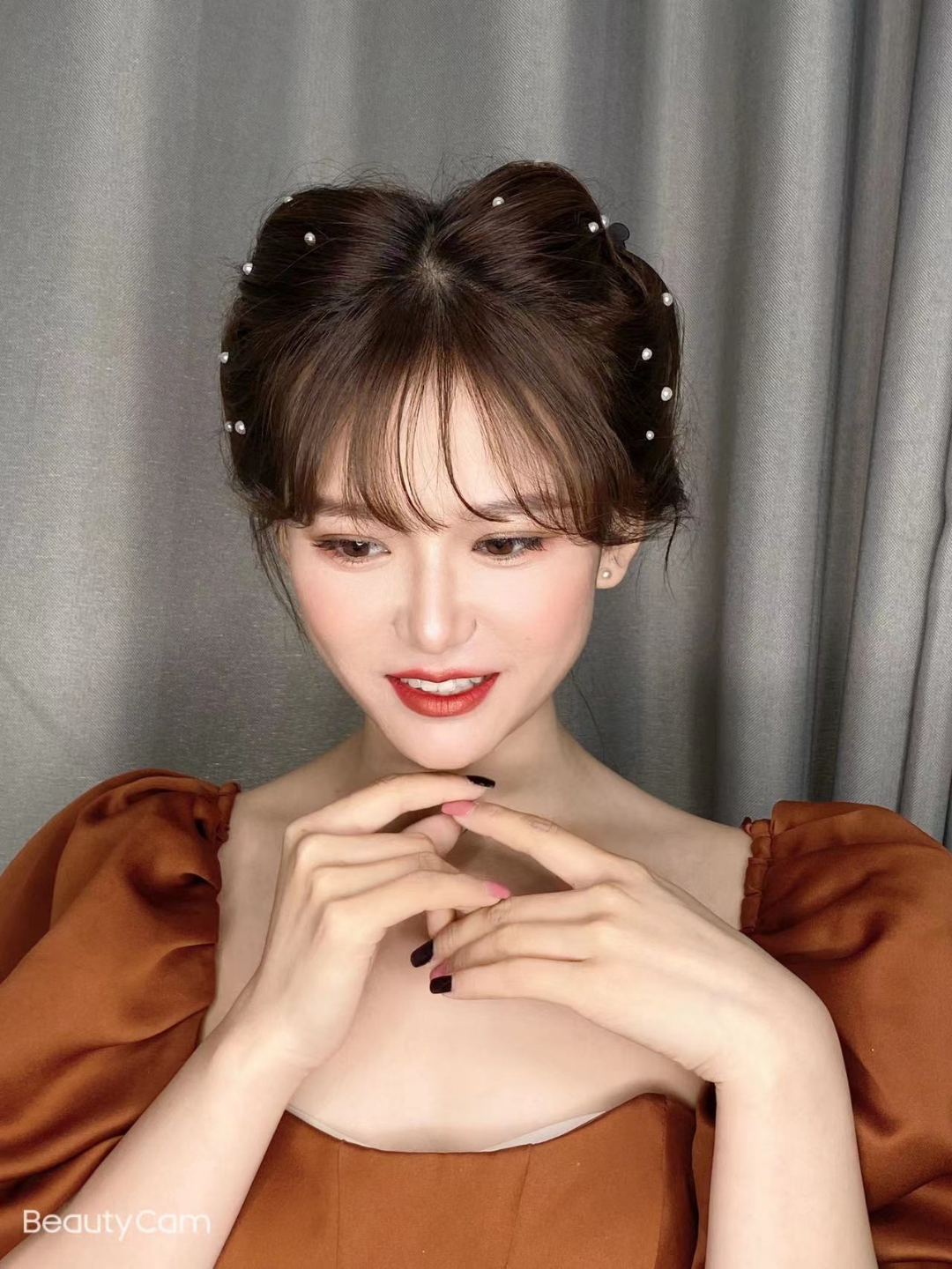 敬酒服妆容造型