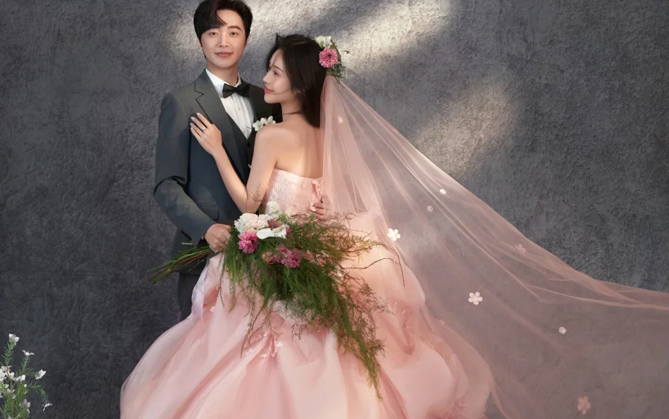 🌸 2025必拍！油画粉纱花神婚纱照｜仙女本仙