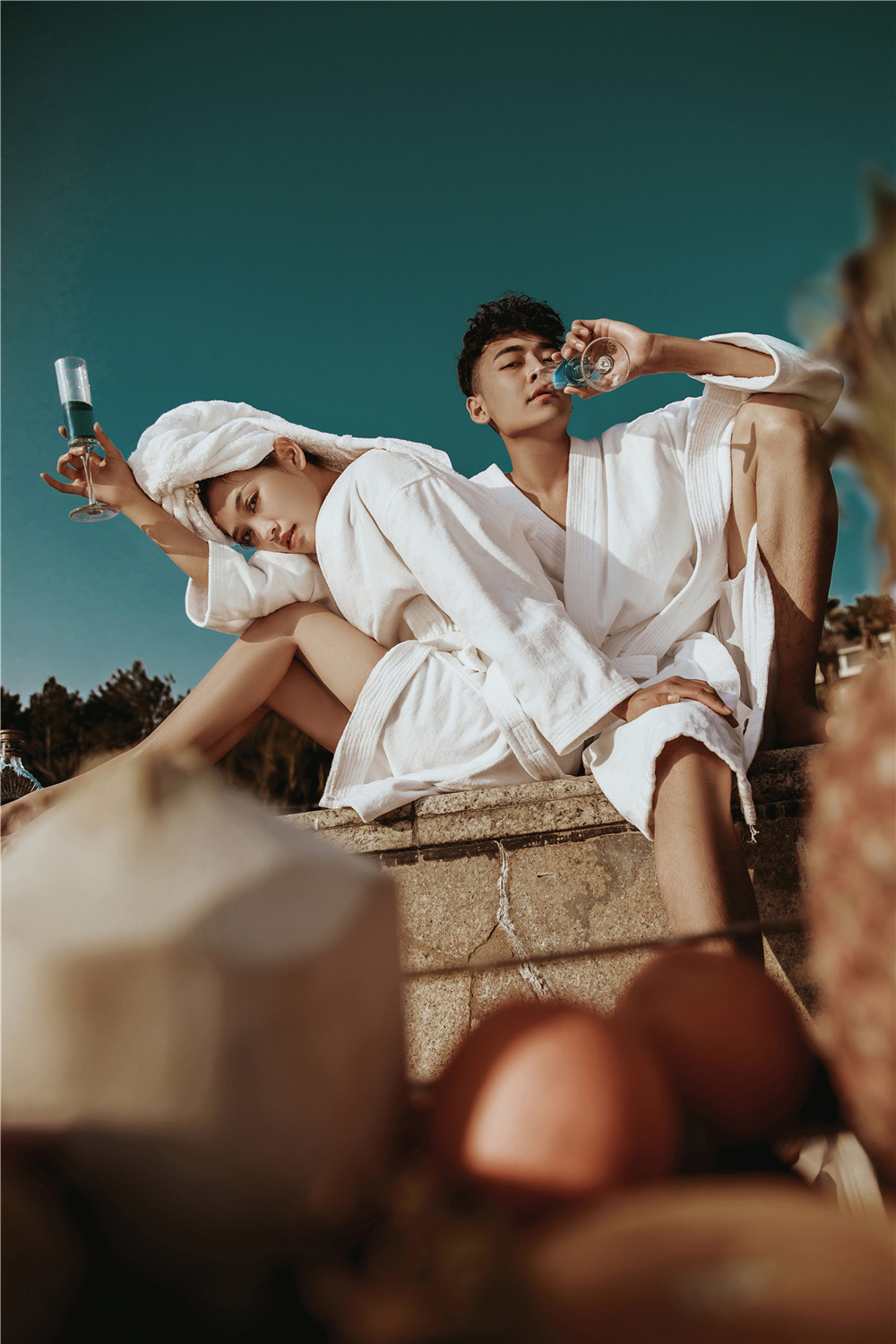 杭州外景丨超酷浴袍泳池婚纱照