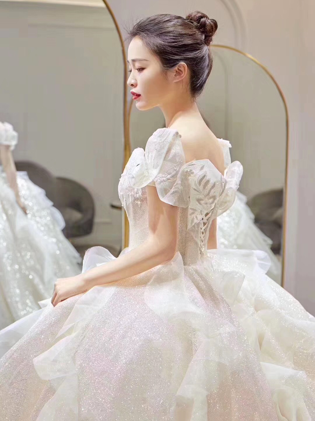 【定制系列】婚纱7件套+西服定制4件套+新娘跟妆