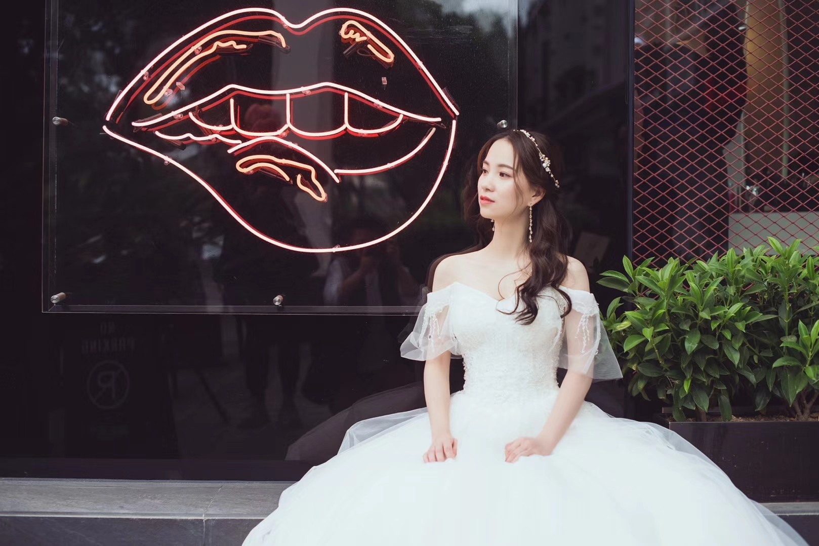 一心婚纱造型