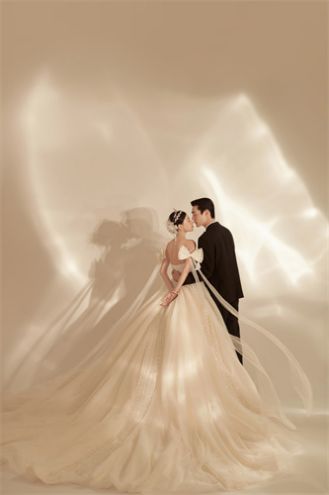 IDO映画婚纱摄影(西安店)